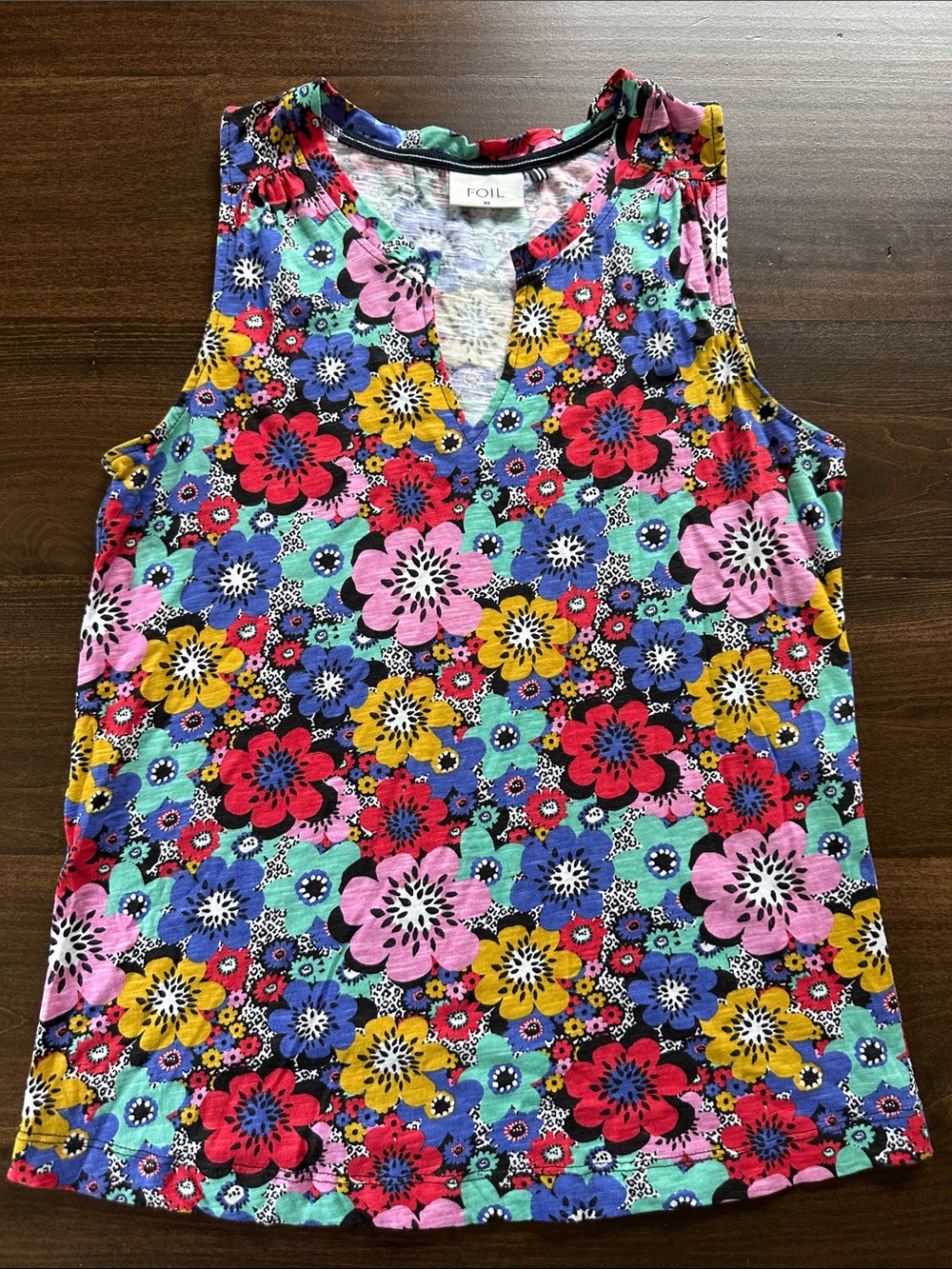 Foil Multicolor Floral Sleeveless Tank Size XS